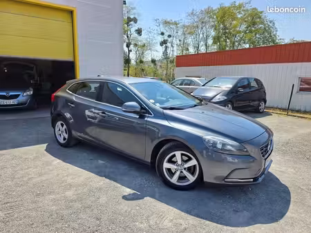 Volvo V40 D2 1.6 115 Momentum