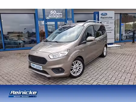 Ford Tourneo Courier 1.0 100 Titanium