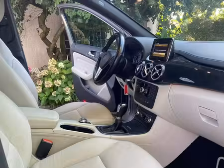 Mercedes-Benz Classe B B 200 2.0 136
