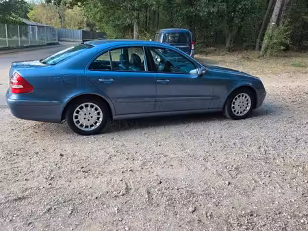Mercedes-Benz Classe E E 200 2.1 122
