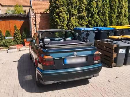 Volkswagen Golf 1.8 90