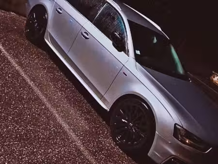 Audi A4 2.0 TDI 150 S line