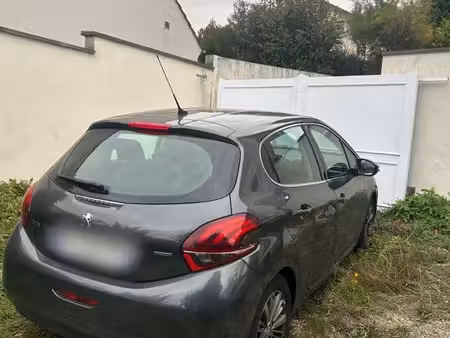 Peugeot 208 1.6 THP 208