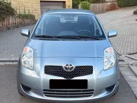 Toyota Yaris 1.4 90