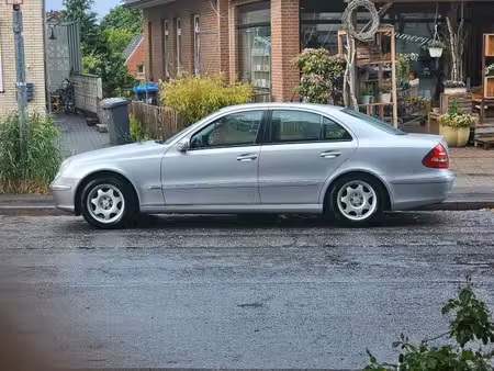 Mercedes-Benz Classe E E 200 2.1 122