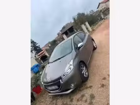 Peugeot 208 1.2 VTi 82 Style
