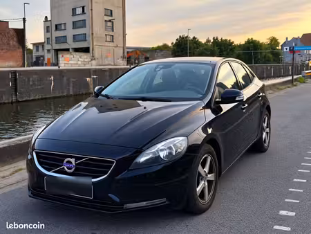 Volvo V40 D2 1.6 115
