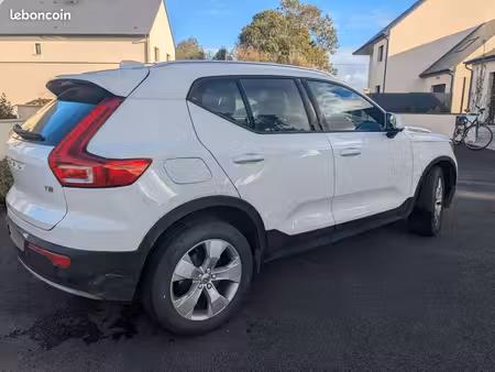 Volvo XC40 T2 1.5 129