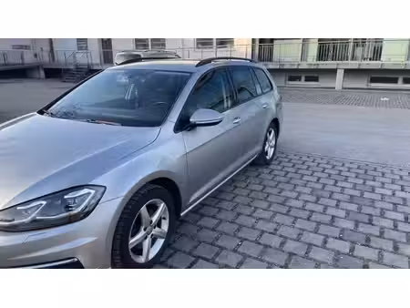 Volkswagen Golf 2.0 TDI 110 Confortline 4Motion
