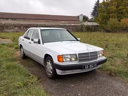 Mercedes-Benz 190