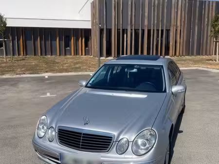 Mercedes-Benz Classe E E 220 2.1 150 Avantgarde