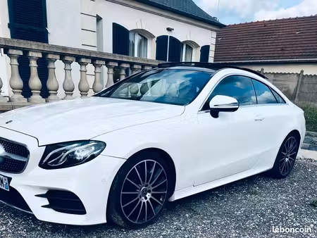 Mercedes-Benz Classe E E 200 AMG Line