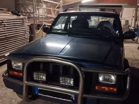 Jeep Cherokee 2.5 115