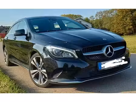Mercedes-Benz CLA 200 2.1 136