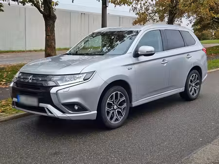 Mitsubishi Outlander PHEV 2.4 135 4x4