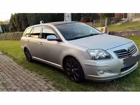Toyota Avensis 2.0 147 Sol