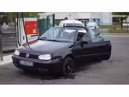 Volkswagen Golf 1.6 100