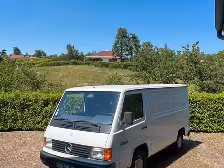 Mercedes-Benz MB100 2.4 72