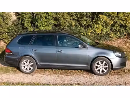 Volkswagen Golf 1.6 TDI 105