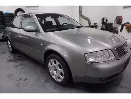 Audi A6 V6 2.4 170