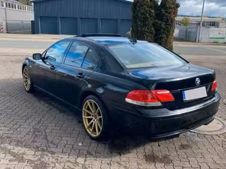 BMW Série 7 745d V8 4.4 300