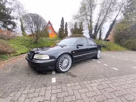 Audi A8 V8 3.7 260 quattro