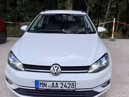 Volkswagen Golf 1.6 TDI 110