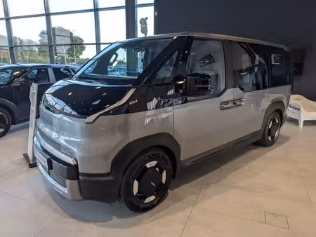 Kia PV5 163