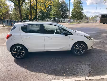 Opel Corsa 1.4 101 Color Edition