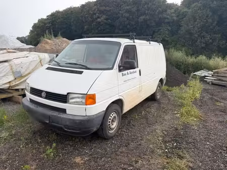 Volkswagen Transporter T4 2.4