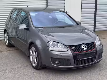 Volkswagen Golf GTI 2.0 200