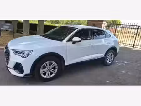 Audi Q3 35 TDI 2.0 TDI 150 S line