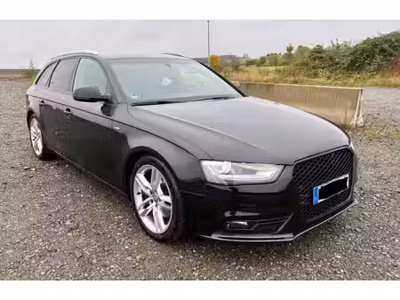 Audi A4 2.0 TDI 150 S line