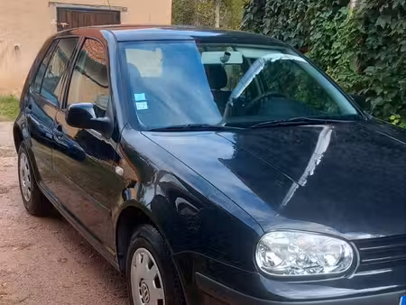 Volkswagen Golf 1.6 105