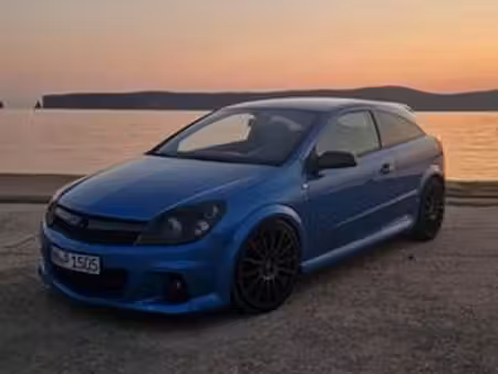 Opel Astra OPC 2.0 200 OPC Line