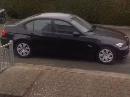 BMW Série 3 318i 2.0 129