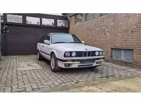 BMW Série 3 320i