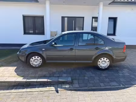 Volkswagen Bora 1.6 102