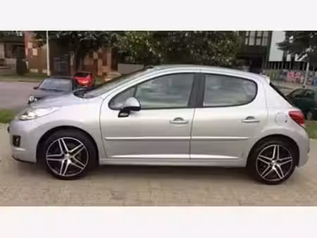 Peugeot 207 1.4 HDi 70 Premium