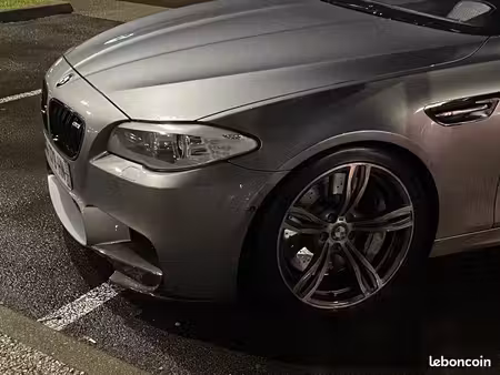BMW Série 5 M5 V8 4.4 560 sDrive