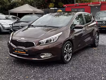 Kia Ceed 1.6 GDi 135 Platinum