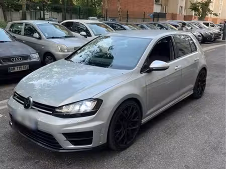 Volkswagen Golf R 2.0 TSI 300 4Motion