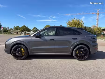 Porsche Cayenne V6 3.0 462 4x4
