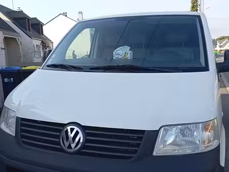 Volkswagen Transporter T5 1.9 TDI