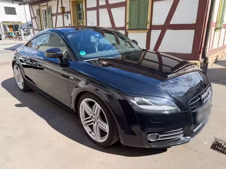 Audi TT 2.0 TFSI 211 S line