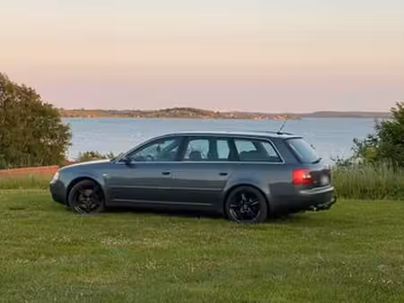 Audi A6 V6 2.5 quattro