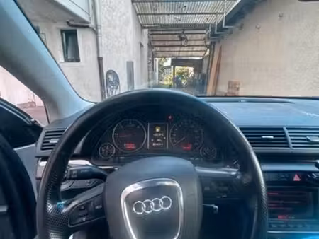 Audi A4 V6 3.0 TDI S line quattro