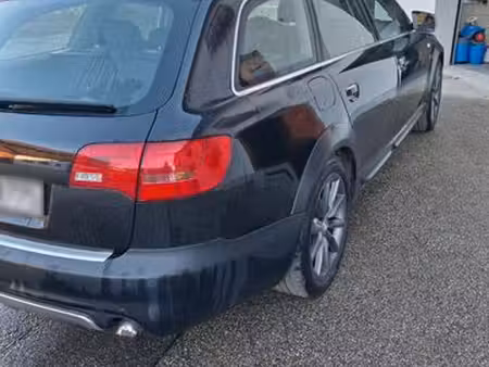 Audi A6 quattro