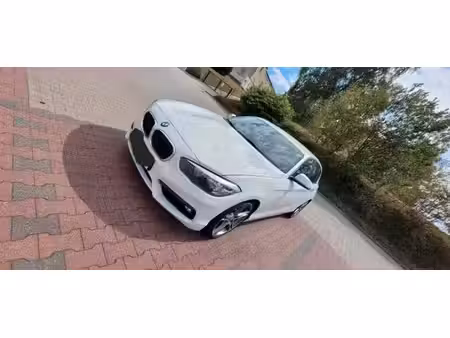 BMW Série 1 118i 136
