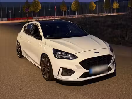Ford Focus ST Line